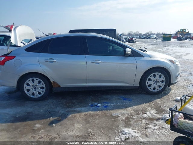 1FADP3F28EL342735 Ford FOCUS SE