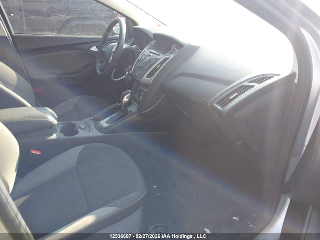 1FADP3F28EL342735 Ford FOCUS SE