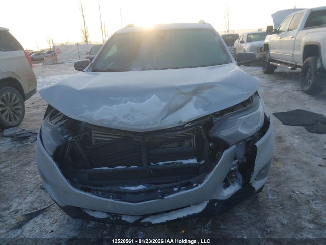 2GNAXUEV0M6148343 Chevrolet EQUINOX LT