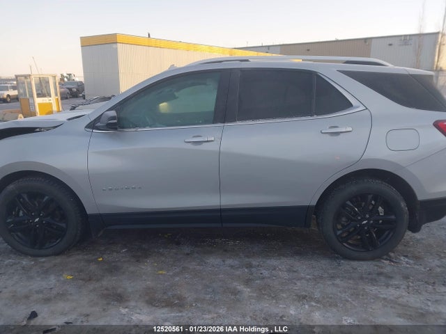 2GNAXUEV0M6148343 Chevrolet EQUINOX LT