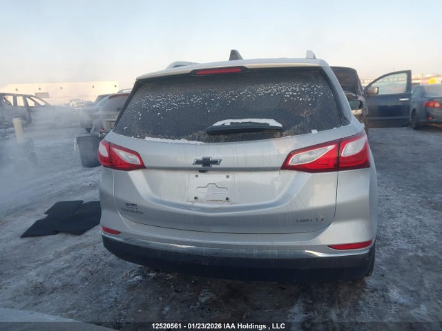2GNAXUEV0M6148343 Chevrolet EQUINOX LT