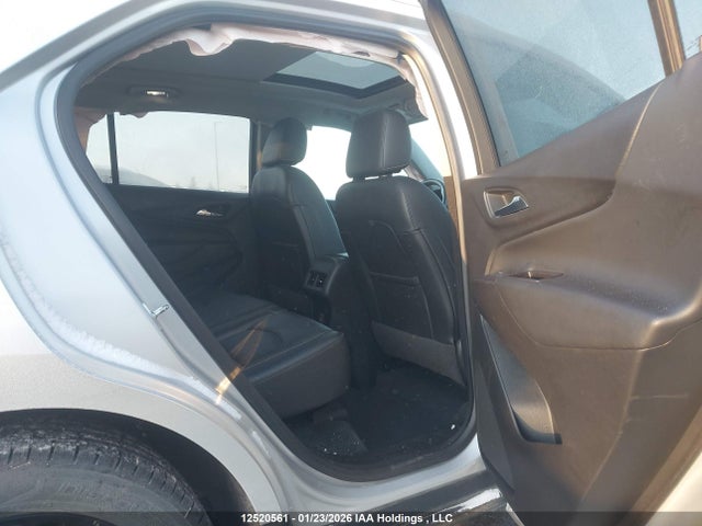 2GNAXUEV0M6148343 Chevrolet EQUINOX LT