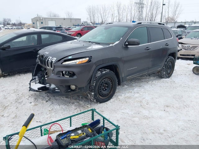 Jeep Cherokee North 2018 1C4PJMCX6JD521858 Image 2