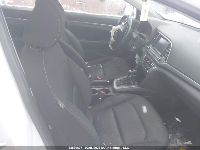 KMHD84LFXJU695160 Hyundai ELANTRA GL