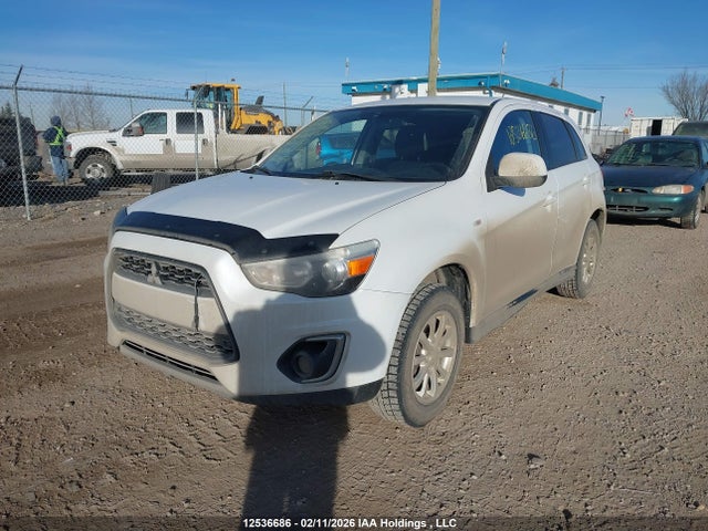Mitsubishi RVR SE 2014 4A4AJ3AU4EE603430 Image 2
