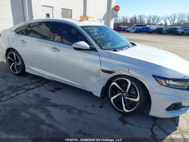 1HGCV2F94NA800934 Honda Accord Touring