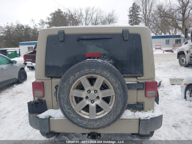 1C4BJWEG8JL864938 Jeep Wrangler Jk Unlimited Sahara