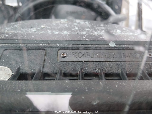 1C4BJWEG8JL864938 Jeep Wrangler Jk Unlimited Sahara