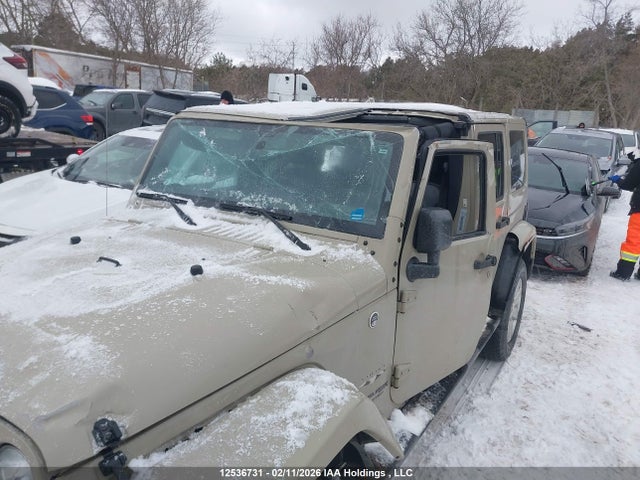 1C4BJWEG8JL864938 Jeep Wrangler Jk Unlimited Sahara