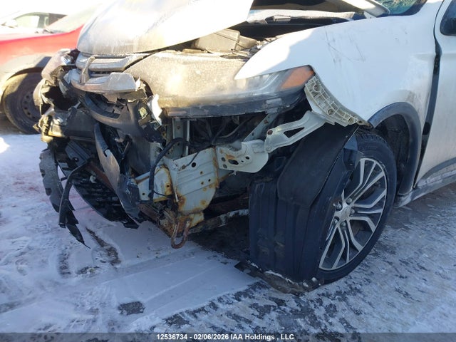 Mitsubishi Outlander Es 2016 JA4AZ2A36GZ604764 Image 12