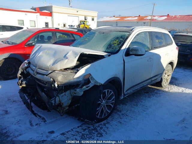Mitsubishi Outlander Es 2016 JA4AZ2A36GZ604764 Image 2