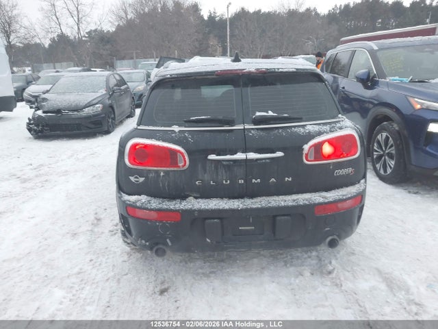 Mini Clubman Cooper S 2017 WMWLU5C33H2E83925 Image 16