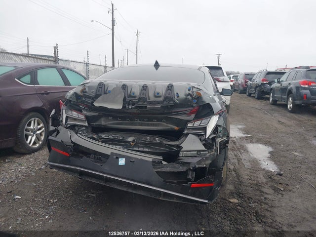 KMHLN4DG2RU757061 Hyundai Elantra Luxury