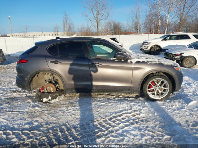 ZASFAKNN9J7C03248 Alfa Romeo STELVIO TI