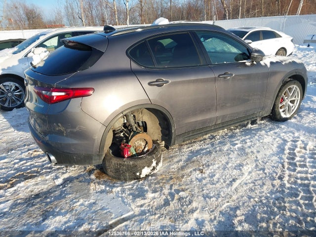 ZASFAKNN9J7C03248 Alfa Romeo STELVIO TI