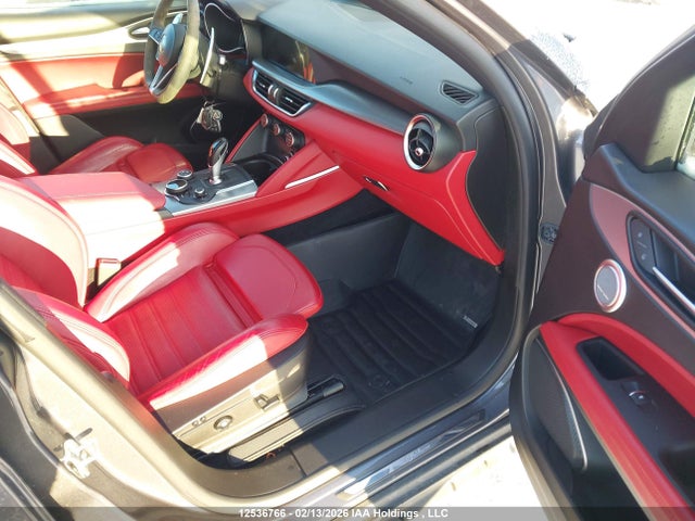 ZASFAKNN9J7C03248 Alfa Romeo STELVIO TI
