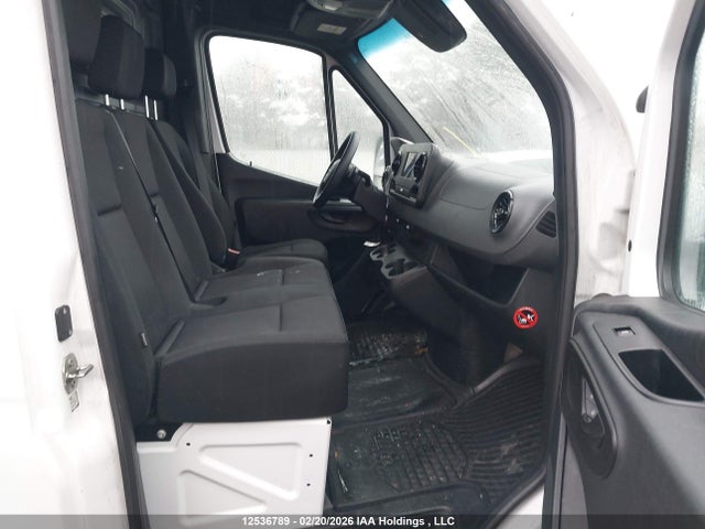 W1Y4DBHYXNP457288 Mercedes-Benz Sprinter 2500 Standard Roof I4 Diesel