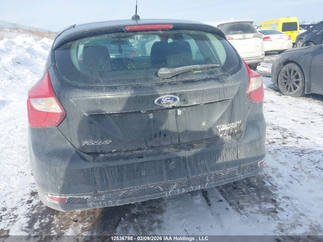1FADP3N21EL328984 Ford Focus Titanium