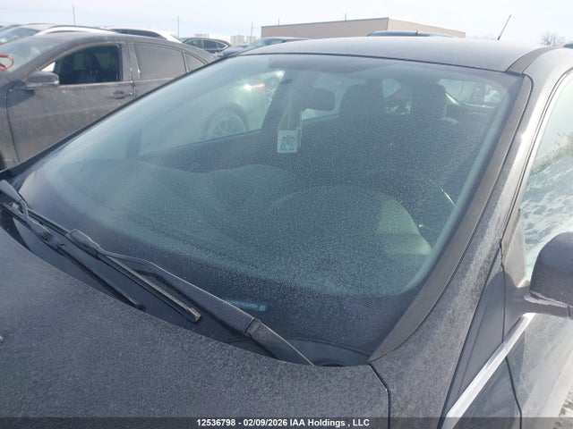 1FADP3N21EL328984 Ford Focus Titanium