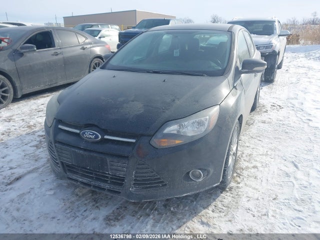 1FADP3N21EL328984 Ford Focus Titanium