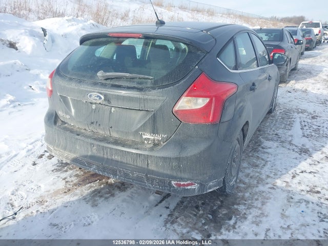 1FADP3N21EL328984 Ford Focus Titanium