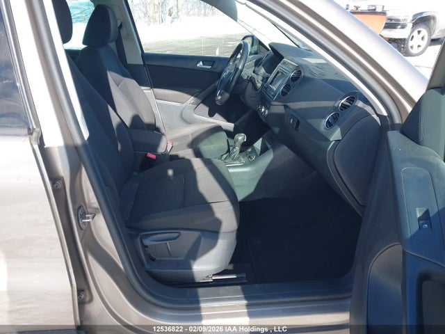 WVGJV7AX0GW077481 Volkswagen Tiguan Comfort/high/r-line/sp Ed