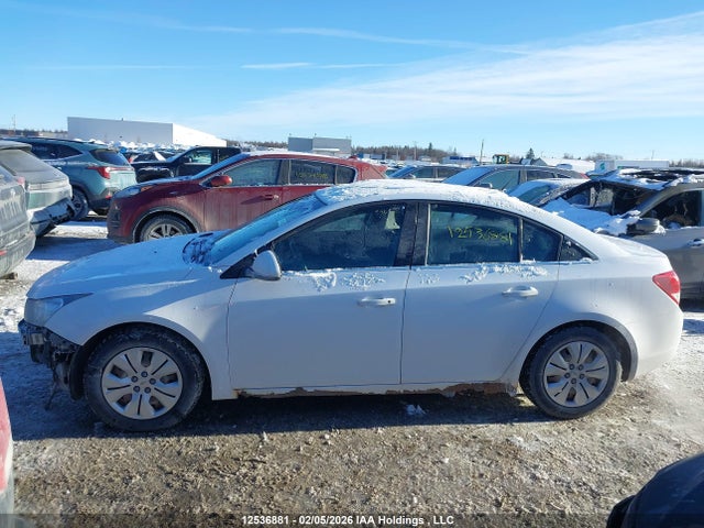 1G1PE5SB0G7107863 Chevrolet Cruze