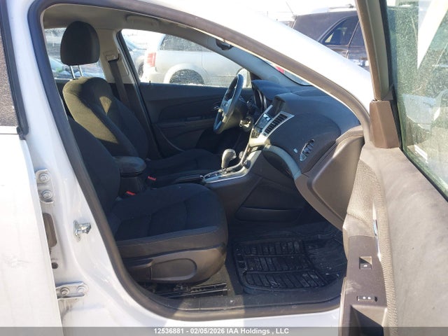 1G1PE5SB0G7107863 Chevrolet Cruze