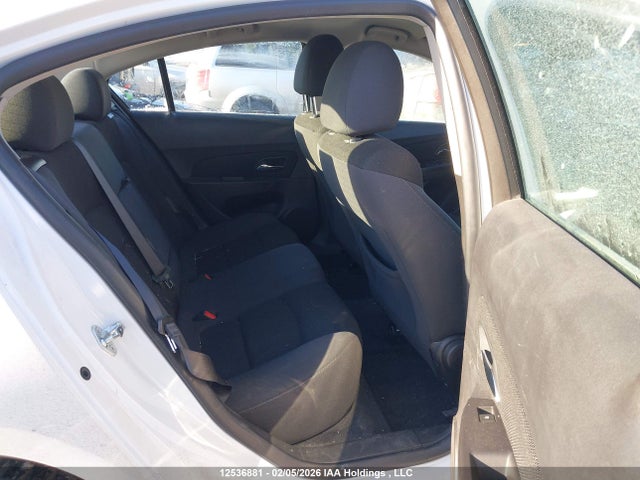 1G1PE5SB0G7107863 Chevrolet Cruze