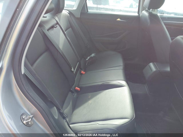 3VWE57BUXKM274738 Volkswagen Jetta 1.4 Tsi Highline