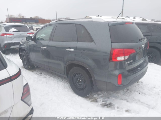 5XYKT3A69FG574636 KIA SORENTO LX