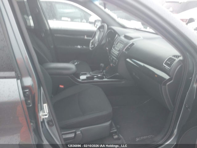 5XYKT3A69FG574636 KIA SORENTO LX