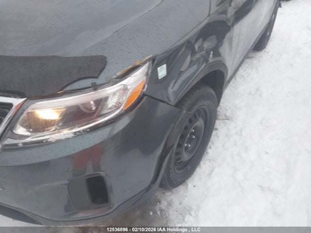 5XYKT3A69FG574636 KIA SORENTO LX