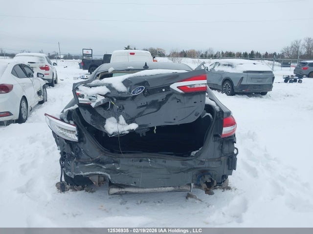 3FA6P0RU2KR155640 Ford Fusion Hybrid Titanium
