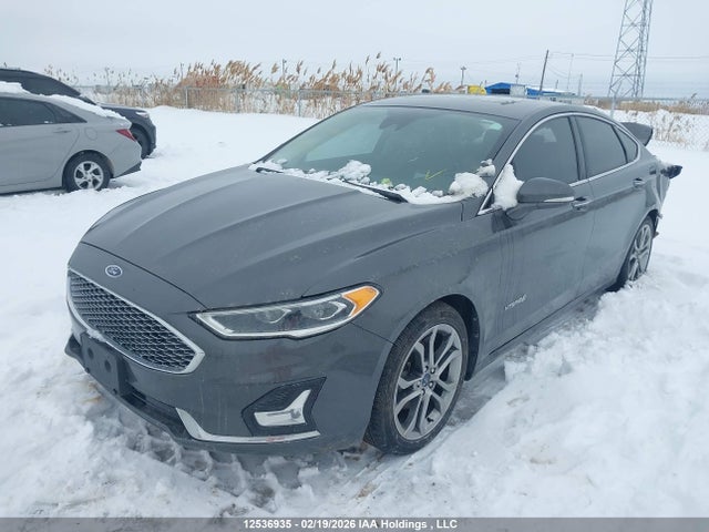 3FA6P0RU2KR155640 Ford Fusion Hybrid Titanium