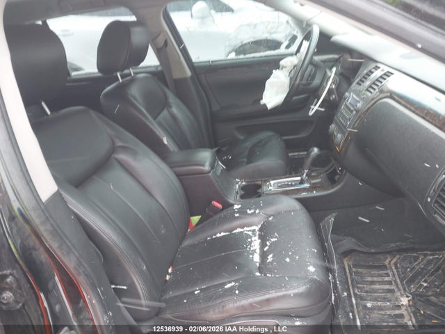 2010 Cadillac Dts მანქანა იყიდება აუქციონზე, vin: 1G6KA5EY1AU121229, აუქციონის ნომერი: 12536939