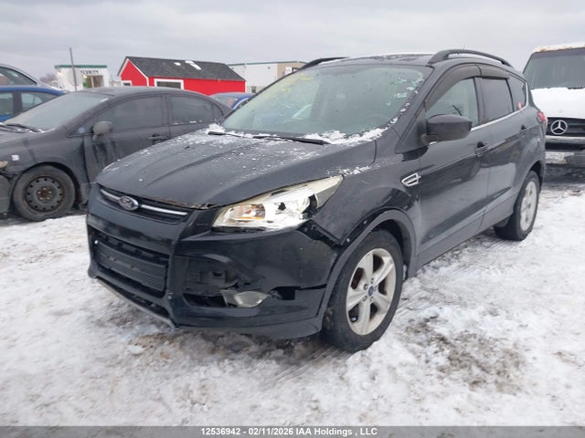 1FMCU9GX2FUB83827 Ford ESCAPE SE