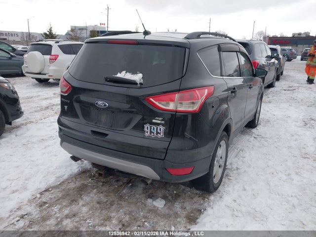 1FMCU9GX2FUB83827 Ford ESCAPE SE