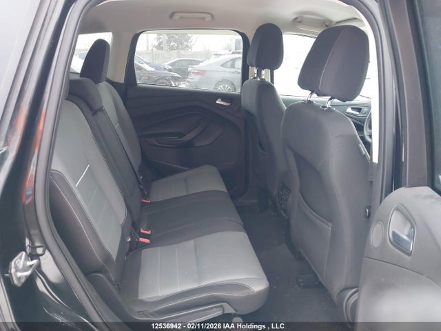 1FMCU9GX2FUB83827 Ford ESCAPE SE