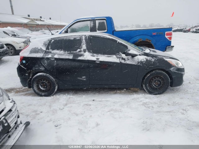 KMHCT5AE5GU262283 Hyundai ACCENT SE