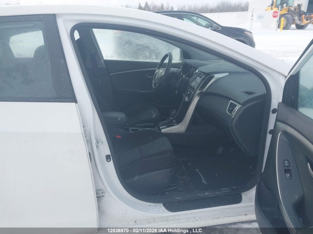 KMHD25LH9GU319910 Hyundai ELANTRA GT