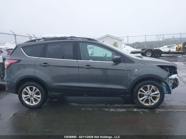 1FMCU9HDXJUB31892 Ford ESCAPE SEL