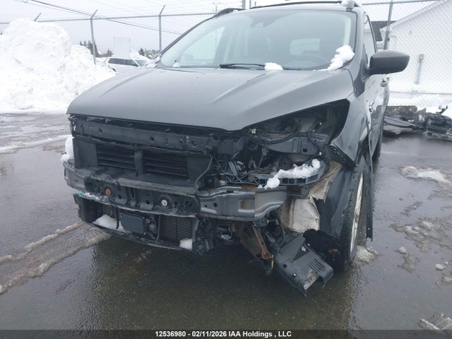 1FMCU9HDXJUB31892 Ford ESCAPE SEL