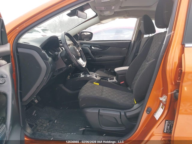 JN1BJ1CW1LW383771 Nissan Qashqai Sv