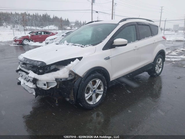 1FMCU9GX5EUD88878 Ford ESCAPE SE