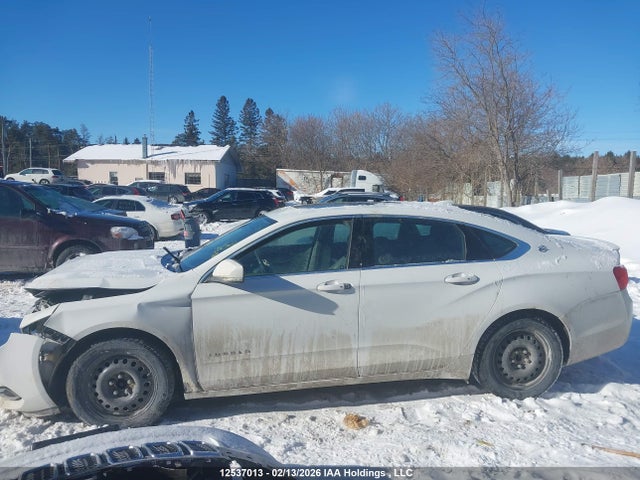 Chevrolet IMPALA 1LT 2018 2G1105S34J9174873 Image 14