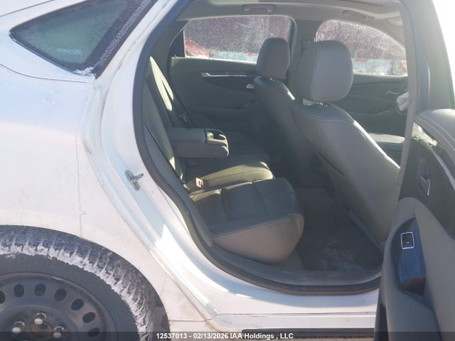 Chevrolet IMPALA 1LT 2018 2G1105S34J9174873 Image 8