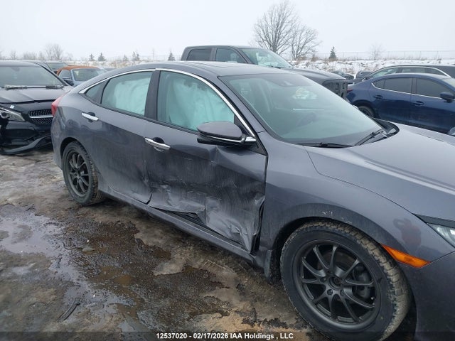 Honda Civic Touring 2019 2HGFC1F97KH106491 Image 6