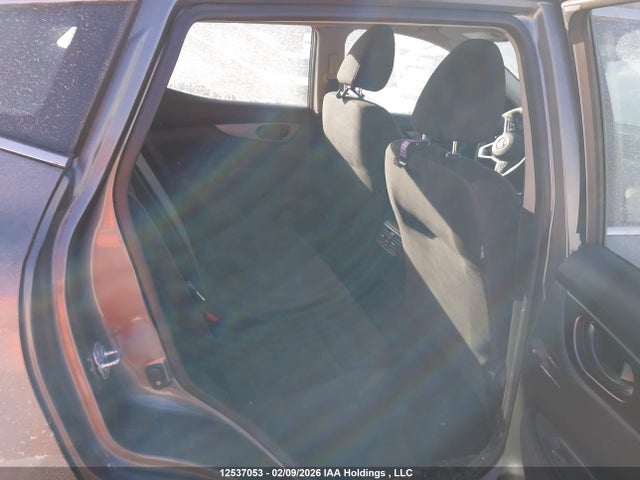 JN1BJ1CP2JW108688 Nissan Qashqai S 4dr2wd
