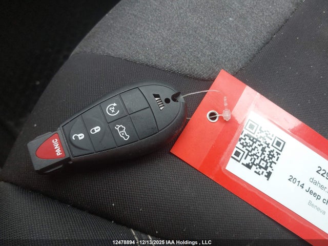 Jeep Cherokee North 2014 1C4PJMCS1EW254403 Image 11